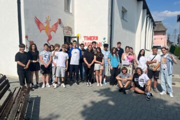 Peste 25 de tineri din mediul rural au participat la Școala de Vară „La Marginea Școlii”, ediția a III-a