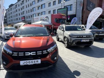 33 de mărci de mașini sunt prezentate până duminică la Salonul Auto Bucovina din centrul Sucevei