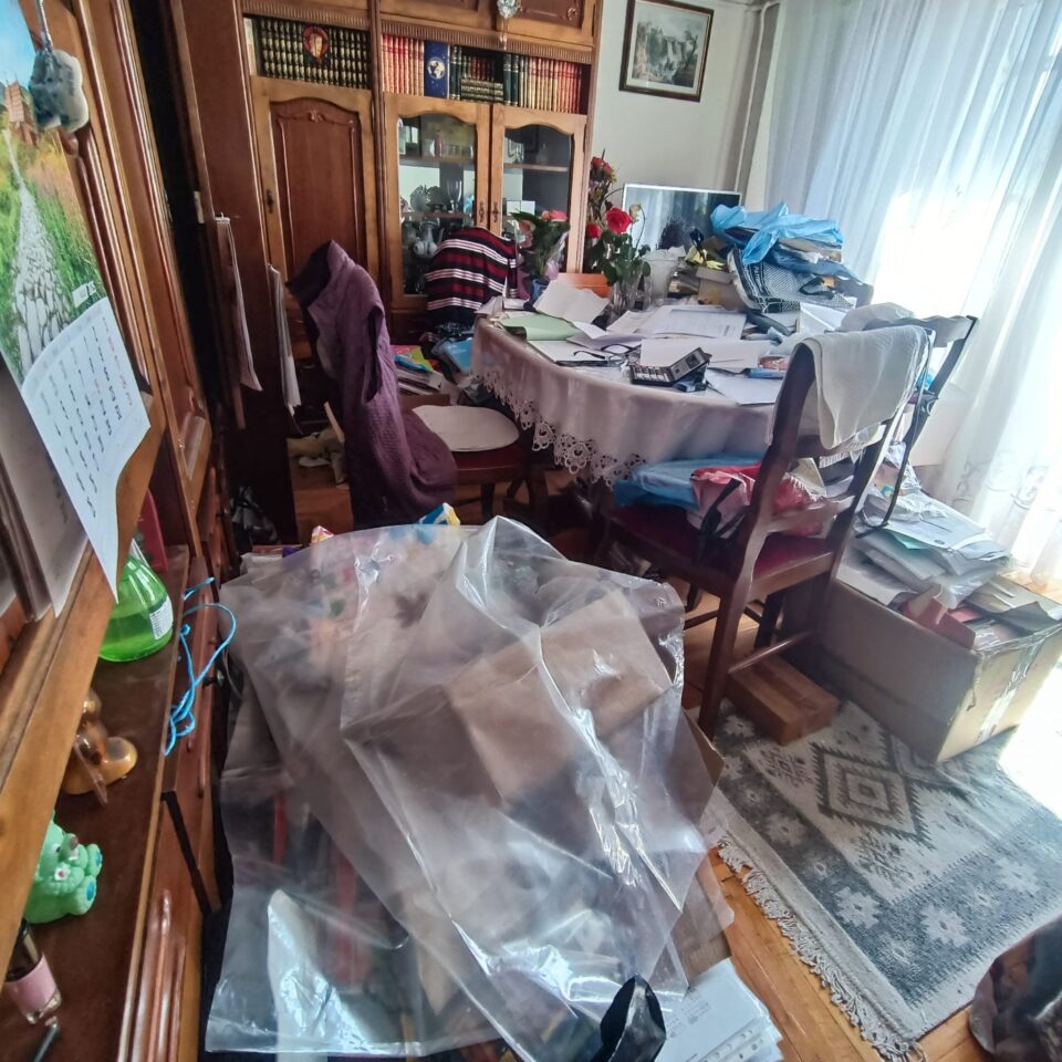 Șantierul nepăsării din centrul municipiului Suceava. Zeci de oameni afectați de un constructor neserios și neplătit