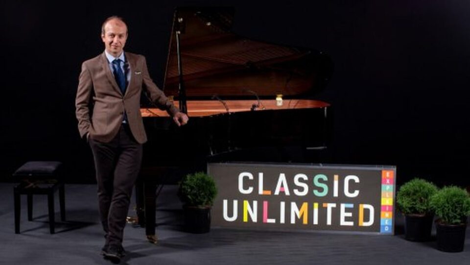 Pianistul Bogdan Vaida va concerta la Casa de Cultură „Mihai Teliman” din Siret