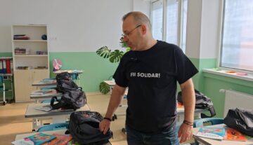 1.000 de ghiozdane pregătite pentru elevii din Broșteni, Stulpicani, Ostra și Frasin-Doroteia îi așteptă pe copii la școală