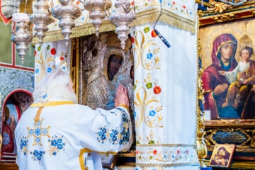Decalog la Nașterea Maicii Domnului