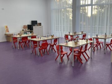 Primăria Dumbrăveni le-a oferit preșcolarilor din comună o nouă grădiniță modernă, inaugurată în prima zi a noului an școlar