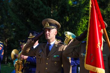 Distincții și înaintări în grad, la deschiderea anului școlar de la Colegiul Militar Câmpulung Moldovenesc