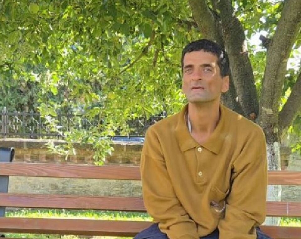 Niculae Stanarache, „băiatul fără degete la mâini, necăjit”, are nevoie în continuare de atenția și ajutorul comunității