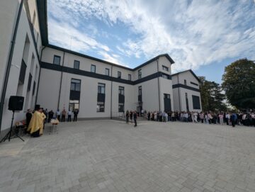 Primăria Liteni a inaugurat un nou corp de clădire, complet modernizat, la Liceul Teoretic „Iorgu Vârnav Liteanu” din Liteni