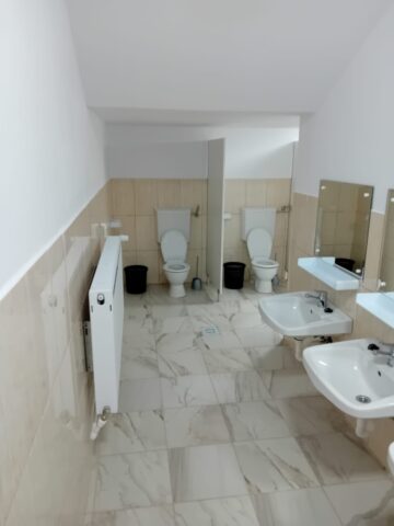 Primăria Pojorâta a renovat cu fonduri proprii și europene școala primară din comună