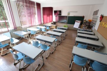 Primăria Vatra Dornei a dotat toate unitățile de învățământ din municipiu cu mobilier nou și echipamente moderne printr-un proiect de peste 1,1 milioane de euro