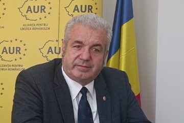 Deputatul AUR Florin Pușcașu îi solită premierului Bolojan să micșoreze TVA la energie electrică și gaz la 5%
