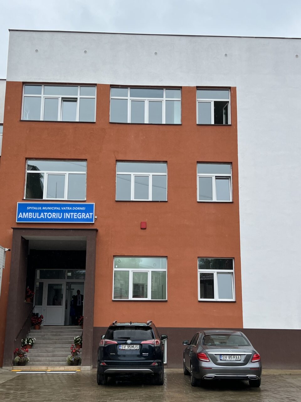 În Vatra Dornei a fost inaugurat noul ambulatoriu integrat cu 17 specializări al Spitalului Municipal, care va deservi întregul bazin al Dornelor