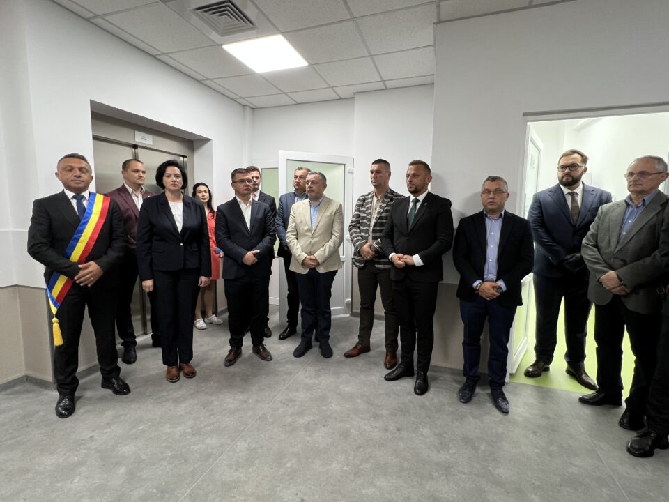 În Vatra Dornei a fost inaugurat noul ambulatoriu integrat cu 17 specializări al Spitalului Municipal, care va deservi întregul bazin al Dornelor