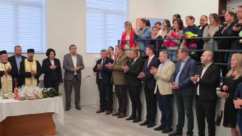 O nouă școală, cu numele „Traian Popovici”, a fost inaugurată joi la Fundu Moldovei
