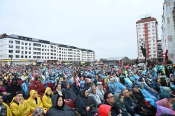 Soprana Irina Baianț, la Simfonii de Toamnă: „A fost grandios! Zece mii de oameni prezenți, care au stat în ploaie și s-au bucurat de muzică”