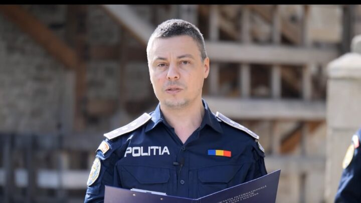 Un tânăr care gonea cu 122 de km/h în localitate și a fugit de polițiști, prins după o anchetă complexă și arestat