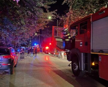 Incendiu într-un balcon al unui apartament de la etajul patru dintr-un bloc din cartierul Burdujeni