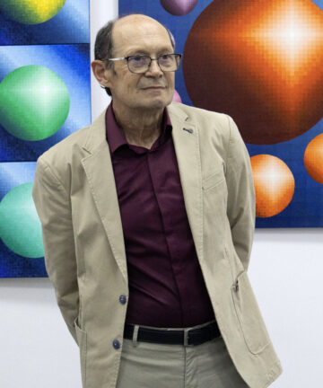 „Meandrele timpului” – Expoziția profesorului Dan Grigoraș, vernisată la Biblioteca „Eugen Lovinescu” Fălticeni