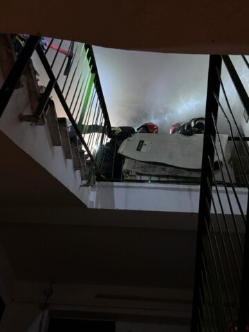 Incendiu într-un balcon al unui apartament de la etajul patru dintr-un bloc din cartierul Burdujeni