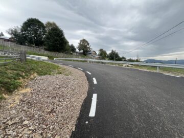 Primăria Vatra Moldoviței a finalizat modernizarea a trei drumuri și construcția a două poduri în satul Paltinu