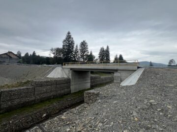 Primăria Vatra Moldoviței a finalizat modernizarea a trei drumuri și construcția a două poduri în satul Paltinu