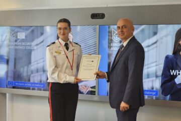 Eseu recompensat cu Premiul II la Bruxelles, semnat de o elevă a Colegiului Militar