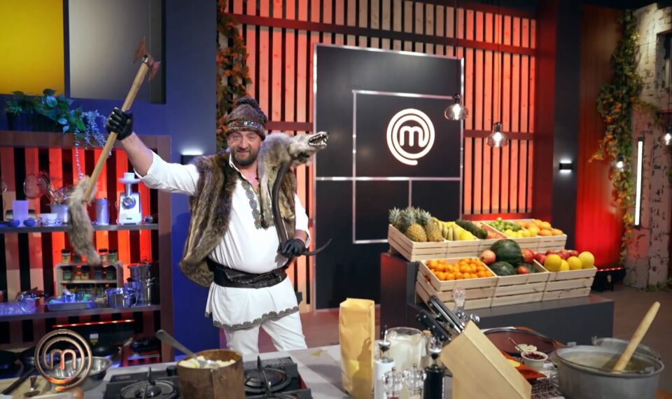 Liviu Bazarcă, răzeș din Țara Dornelor, a făcut senzație la Masterchef, cu bucate delicioase și un lup de peste 30 de ani