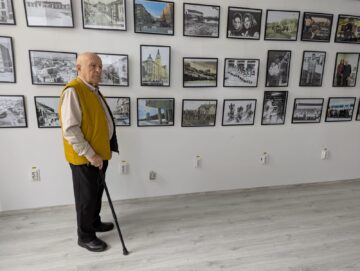 Artistul fotograf Dimitrie Balint și-a sărbătorit cei 95 de ani împliniți, alături de prieteni, la Galeria de Artă „Zamca”