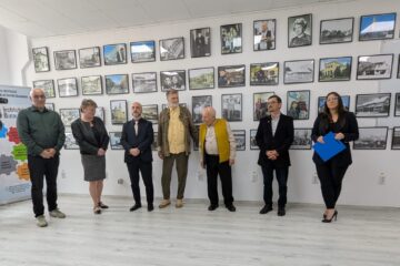 Artistul fotograf Dimitrie Balint și-a sărbătorit cei 95 de ani împliniți, alături de prieteni, la Galeria de Artă „Zamca”