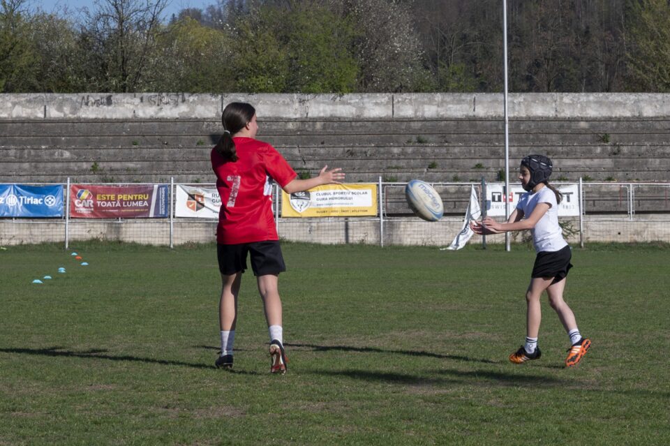 50 de tineri suceveni, selectați în proiectul „Rugby pentru toți”, ediția a IX-a, organizat de Fundația Te Aud România