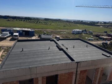 Cu o experiență de 26 de ani în domeniu, constructorii de la Frasinul lucrează în forță la noul campus USV de la Moara