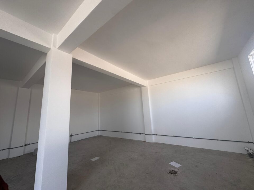 Cu o experiență de 26 de ani în domeniu, constructorii de la Frasinul lucrează în forță la noul campus USV de la Moara