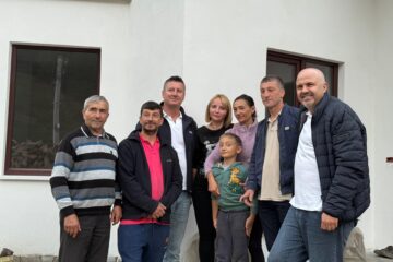 Reprezentanții USR Suceava au venit în sprijinul uneia dintre cele mai afectate familii din Broșteni de inundațiile de la finalul lunii iulie