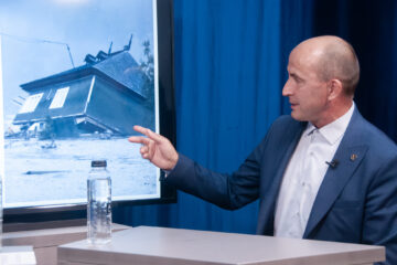 Cu Neculai Miron, de la mizerii din politică, la comunitatea „care are în sânge binefacerea”