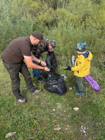 Mobilizare impresionantă la Direcția Silvică Suceava în Ziua Națională de Curățenie