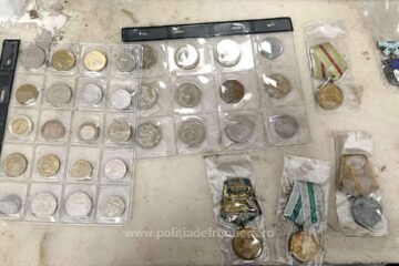 Monede vechi, de colecție, și medalii, posibil de patrimoniu, descoperite în Vama Siret