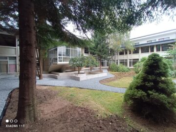 Studenții universității din Suceava vor fi întâmpinați în acest an de „Doamna Toamnă” din flori