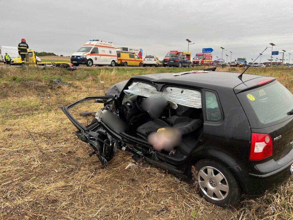 Doi adulți și un minor, răniți în urma unui accident rutier produs în zona Pătrăuți