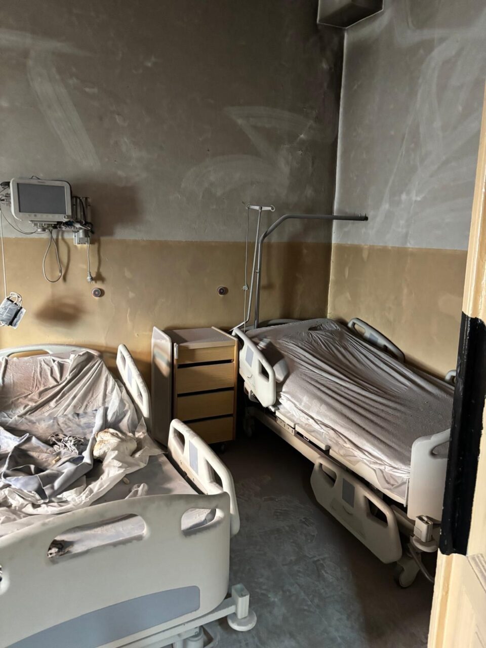 11 pacienți ai Spitalului Rădăuți au fost evacuați în urma unui incendiu izbucnit noaptea trecută în secția de pneumologie