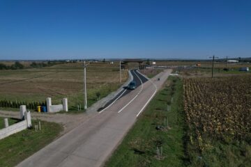Șoldan s-a ținut de promisiune și l-a ajutat pe primarul din Horodnic de Sus să finalizeze noul sens giratoriu de pe DN 17A între Rădăuți și Marginea