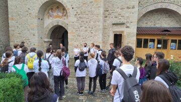 Drumeție educativ-recreativă pentru tinerii ATOS, de la Mănăstirea Dragomirna la Mănăstirea Pătrăuți