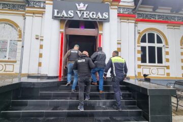 Razie de amploare derulată de polițiști la Vatra Dornei