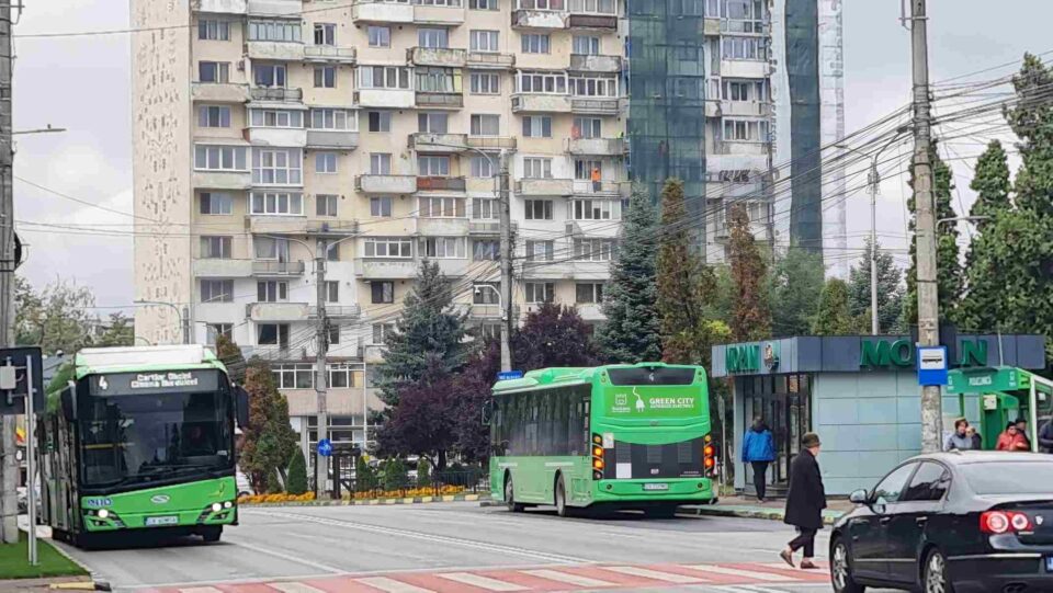 Societatea de transport public local a Sucevei, TPL SA, a împlinit 20 de ani