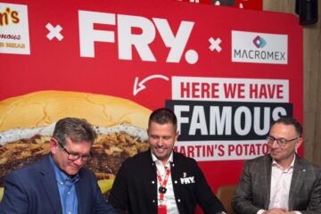 Vizită istorică în România: Martin’s Famous Potato Rolls semnează parteneriatul oficial cu Fryday