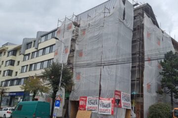 Lucrările la blocurile din centrul Sucevei, întârziate și în pericol de blocaj din cauza facturilor neplătite de 10 milioane de lei