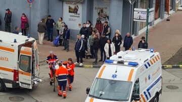 Două femei, accidentate de o mașină condusă de un șofer în vârstă de 93 de ani, în centrul Sucevei
