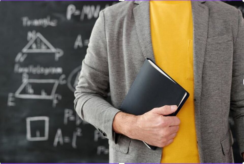 Ministerul Educaţiei pregăteşte concursuri pentru posturile de directori din şcoli