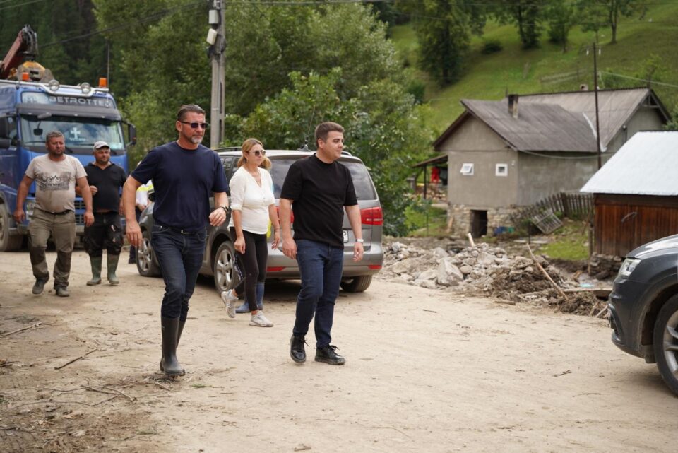 Un nou sprijin financiar, de aproape 10 milioane de lei, pentru familiile afectate de inundațiile din iulie