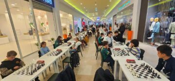 Peste 70 de elevi au participat la o competiție de șah, la Iulius Mall Suceava