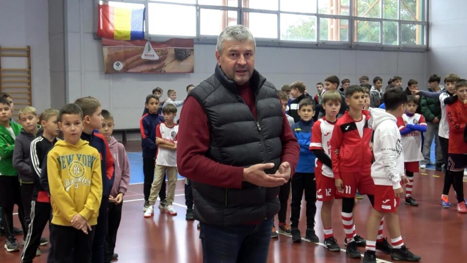 Primarul din Fălticeni, Cătălin Coman, a inițiat un proiect amplu pentru susținerea fotbalului juvenil