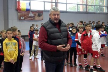 Primarul din Fălticeni, Cătălin Coman, a inițiat un proiect amplu pentru susținerea fotbalului juvenil