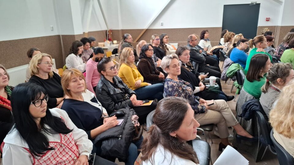 Bibliotecarii școlari din Suceava, la consfătuirea județeană 2025